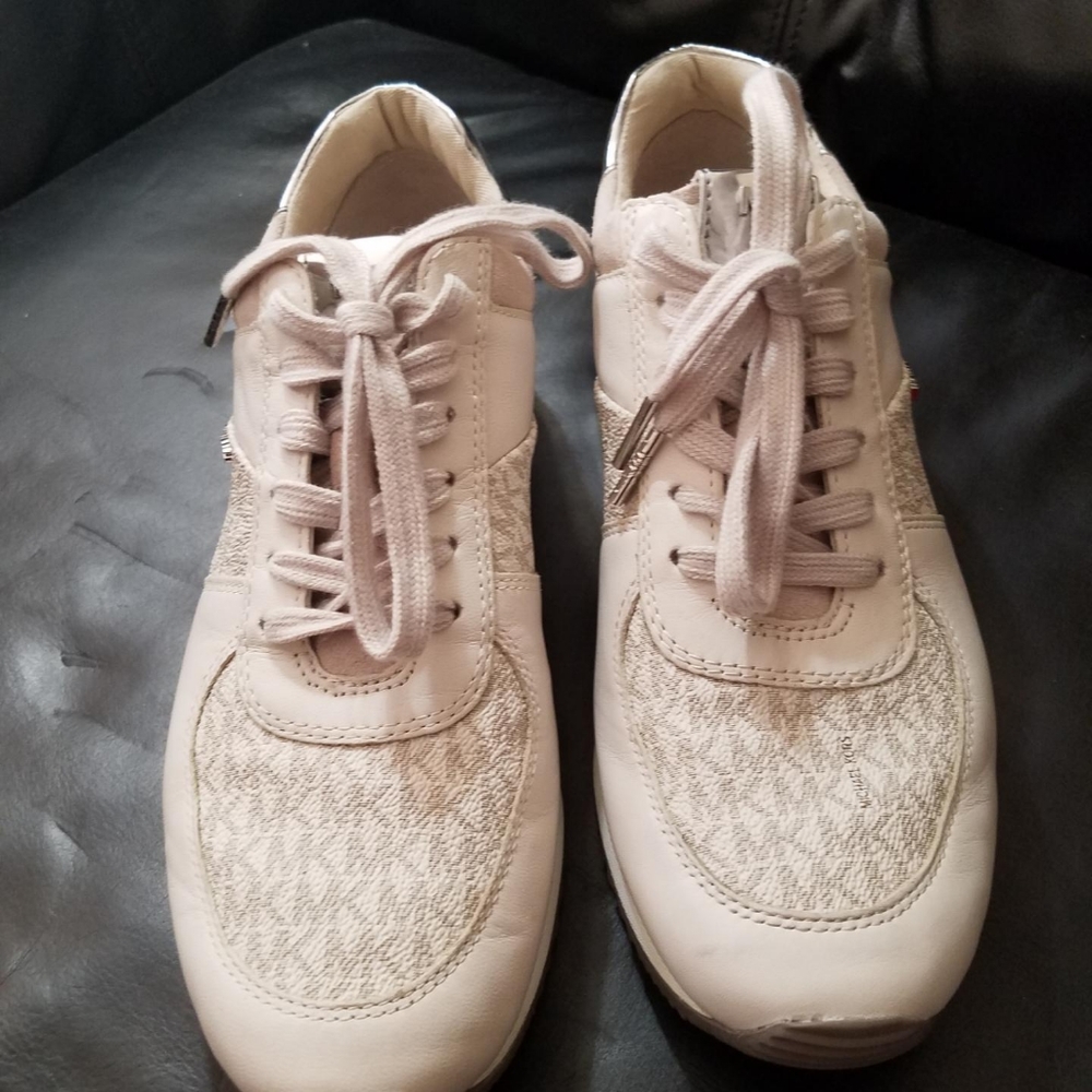 White Michael Kors tennis shoes